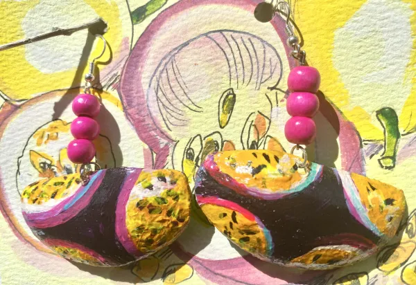Hand painted Mango Seed Earrings- Fruta de pasión